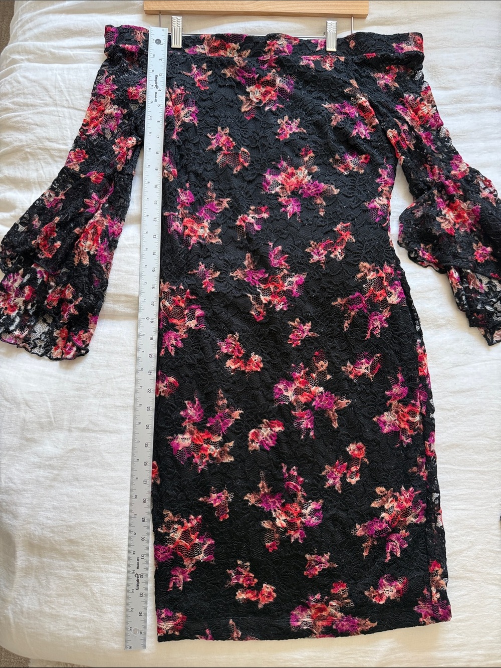 Venus Floral Lace Off-the-Shoulder Dress Bodycon Woman Size 10 Coquette Renfaire - Picture 7 of 11